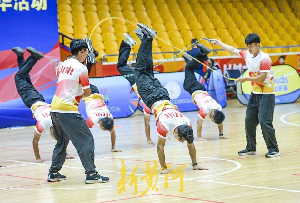 将爱国情怀, AA